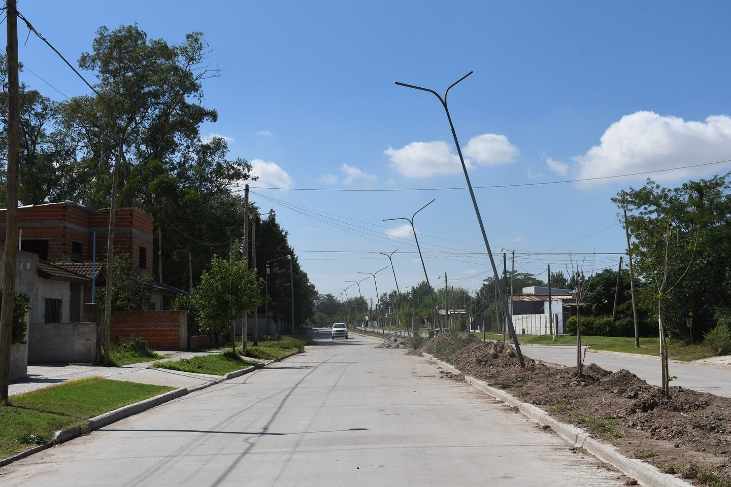 Trabajan en el nuevo alumbrado led para la calle Colombia