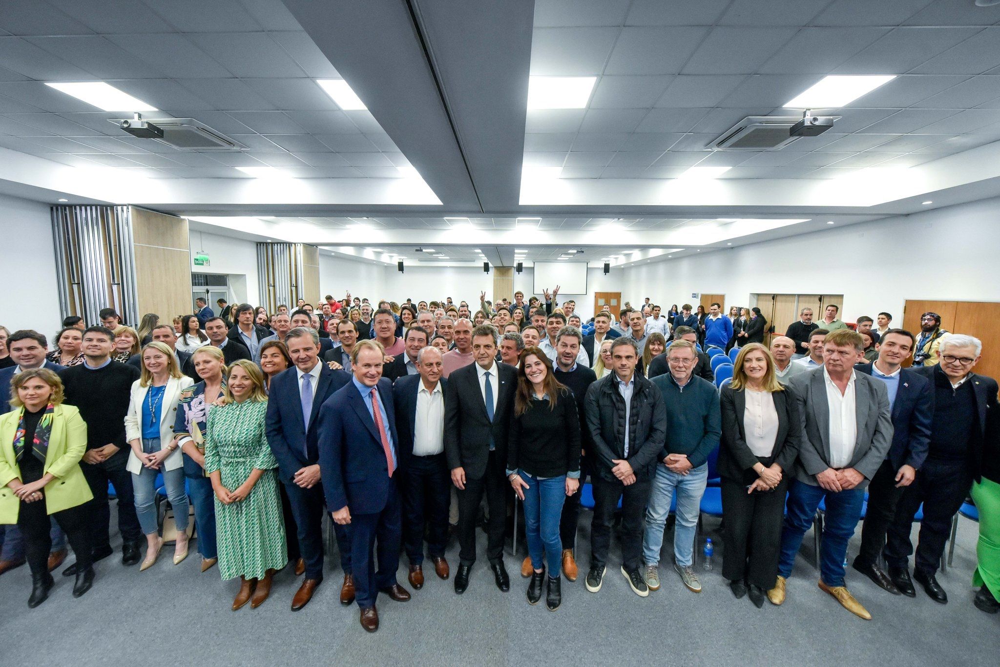 Massa en la UIA: tuvo un contrapunto con Funes de Rioja y polarizó con las ideas de la oposición