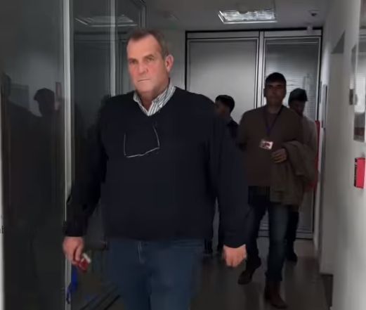 Santiago Dos Santos visitó la empresa local Unitec Blue