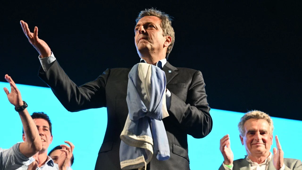 Massa recordó a Alfonsín y criticó “evaluaciones sesgadas e injustas” sobre su figura