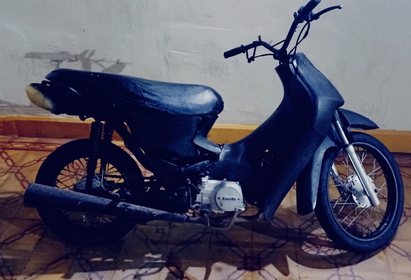 Se recuperó motovehículo sustraído de barrio Fátima