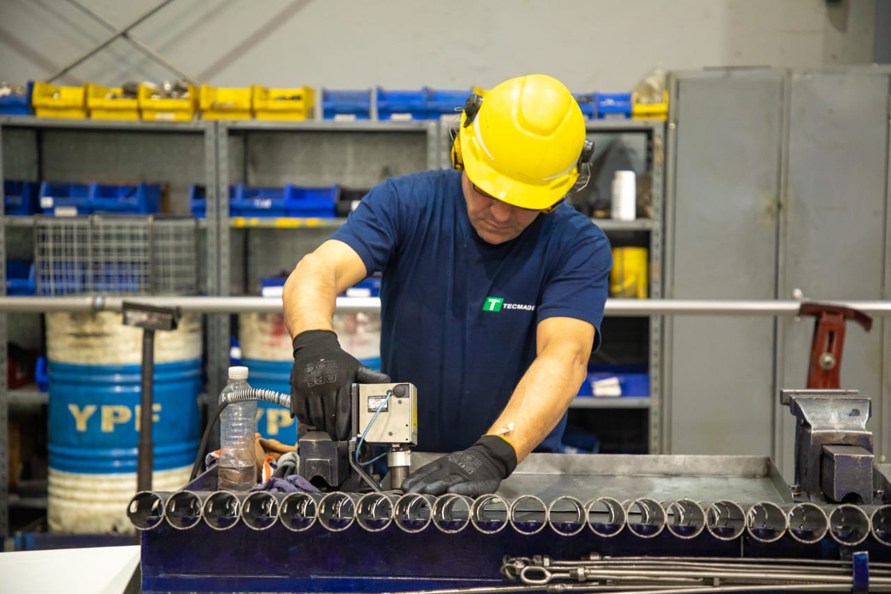 La industria pyme cayó 20,4% en junio y cerró el semestre con un desplome de 19,2%