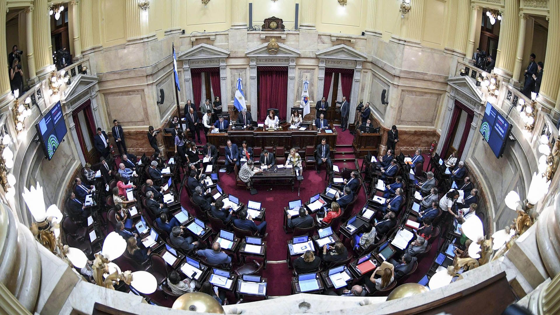 Cambio en la forma de votar: el Congreso aprobó la boleta única de papel y se usará en las próximas elecciones