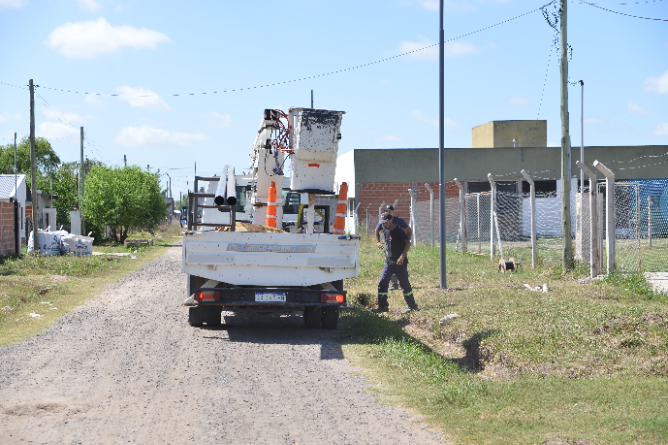 Se realiza la reconversión lumínica en el barrio San Cayetano