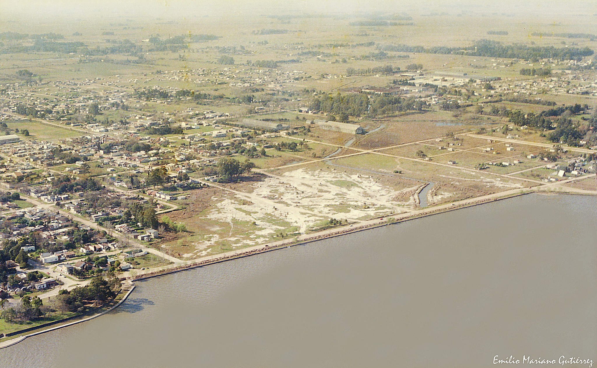 Un viaje en el tiempo: postales aéreas de la vieja costanera de Chascomús