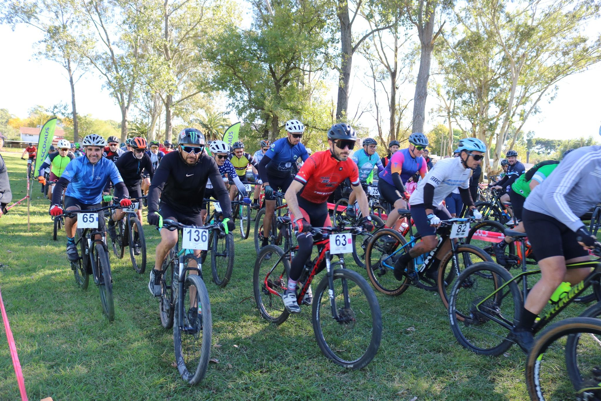 Deporte y turismo: Una carrera de Mountain Bike reunió a 250 ciclistas en Chascomús
