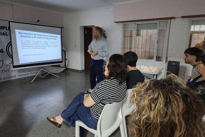 Charla sobre herramientas de prevención y seguridad