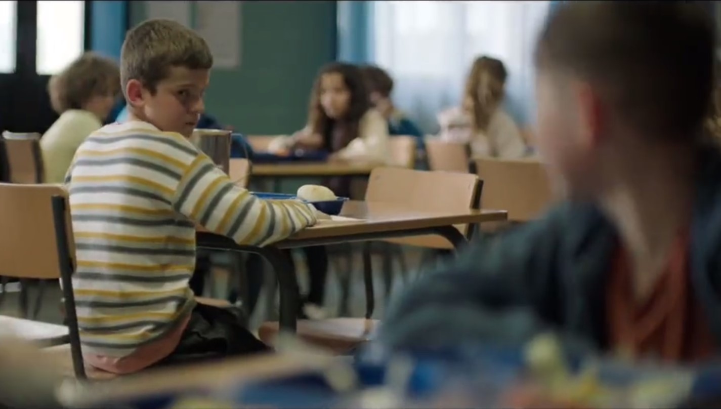 De Pedro reflexionó sobre el bullying y pidió “responsabilidad” a las instituciones